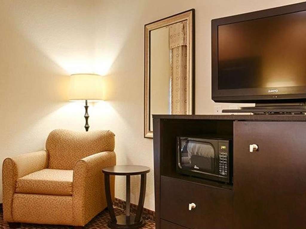 Red Roof Inn & Suites 롱뷰 레스토랑 사진